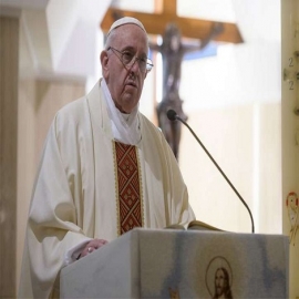 El Papa rechaza las divisiones en la Iglesia: “Jesús murió por todos”