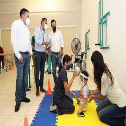 Mejora la vida de más personas con discapacidad en Yucatán, con las prótesis y órtesis que otorga el Gobierno del Estado