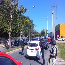 Policía refuerza revisiones para recuperar vehículos robados en Chetumal