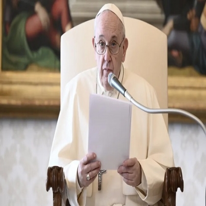 Papa Francisco: Jesús es la puerta que nos abre el diálogo con Dios
