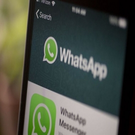 WhatsApp filtró 400 mil números de sus usuarios en el buscador de Google, alerta experto