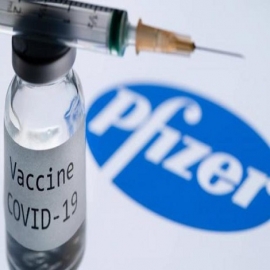 Un adolescente fue hospitalizado por coágulos en el cerebro tras la primera dosis de la vacuna de Pfizer