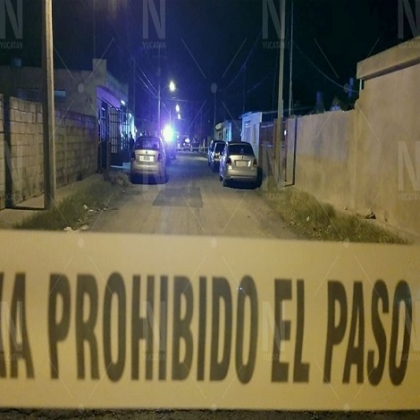 Mérida: Hombre muere dentro de un automóvil en Juan Pablo II