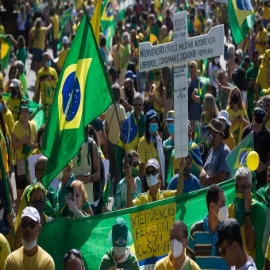 «Yo Autorizo al Presidente»: Millones de brasileños salieron a manifestarse en apoyo a Bolsonaro contra las cuarentenas estatales