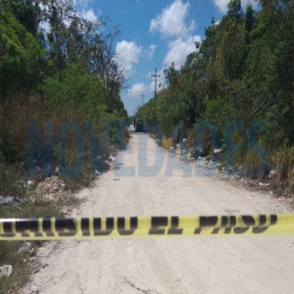 Cancún: Fingen ser pasajeros, amagan al conductor e incendian combi