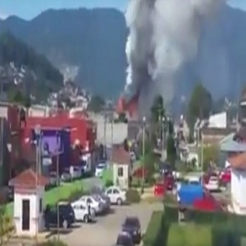 VIDEO: Momento exacto de la explosión de una fábrica ilegal de pirotecnia en Chiapas, México