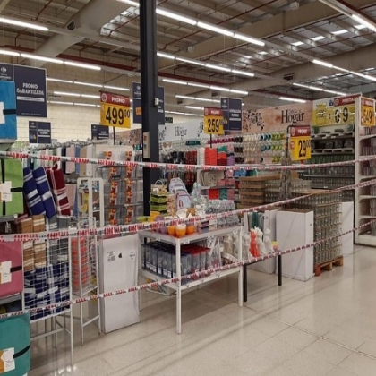Restricción en la venta de productos no esenciales es para evitar una competencia desleal entre supermercados y negocios locales