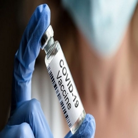 El obituario de una mujer de Kansas concluye que murió por una reacción alérgica a una vacuna contra el COVID