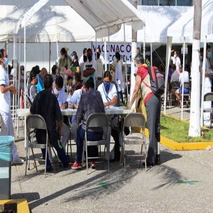 Playa del Carmen: Aplican más de 2 mil 800 vacunas contra Covid-19 en Solidaridad