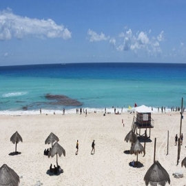 AMLO publica decreto por el que se puede multar a quien prohíba acceso a playas privadas