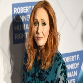 Amenazan a J.K. Rowling, la autora de Harry Potter por sus opiniones sobre el género