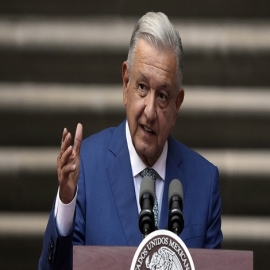 López Obrador alerta que EE.UU. podría usar a México como "piñata" por la crisis del fentanilo