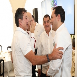 El Gobernador Mauricio Vila Dosal se reúne con empresarios de la comunidad libanesa en Yucatán