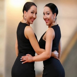 Las 'gemelas más idénticas del mundo' quieren casarse con el mismo hombre (fotos)