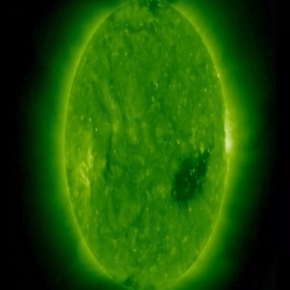 Agujeros coronales y llamaradas: la actividad del Sol se intensifica y se acerca a su punto máximo