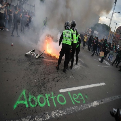 Denuncian “terrorismo verde” de feministas promotoras del aborto en México