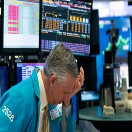 Wall Street vuelve a suspender operaciones por caída de 7.82%