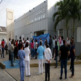 Cancún: Trabajadores del Issste amenazan con ampararse durante segunda manifestación