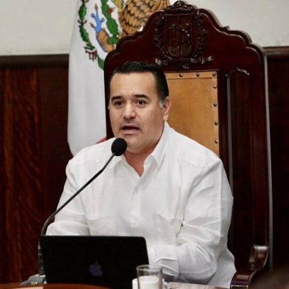 El alcalde Renán Barrera promueve apoyos emergentes para oferentes de programas municipales y vendedores en espacios públicos